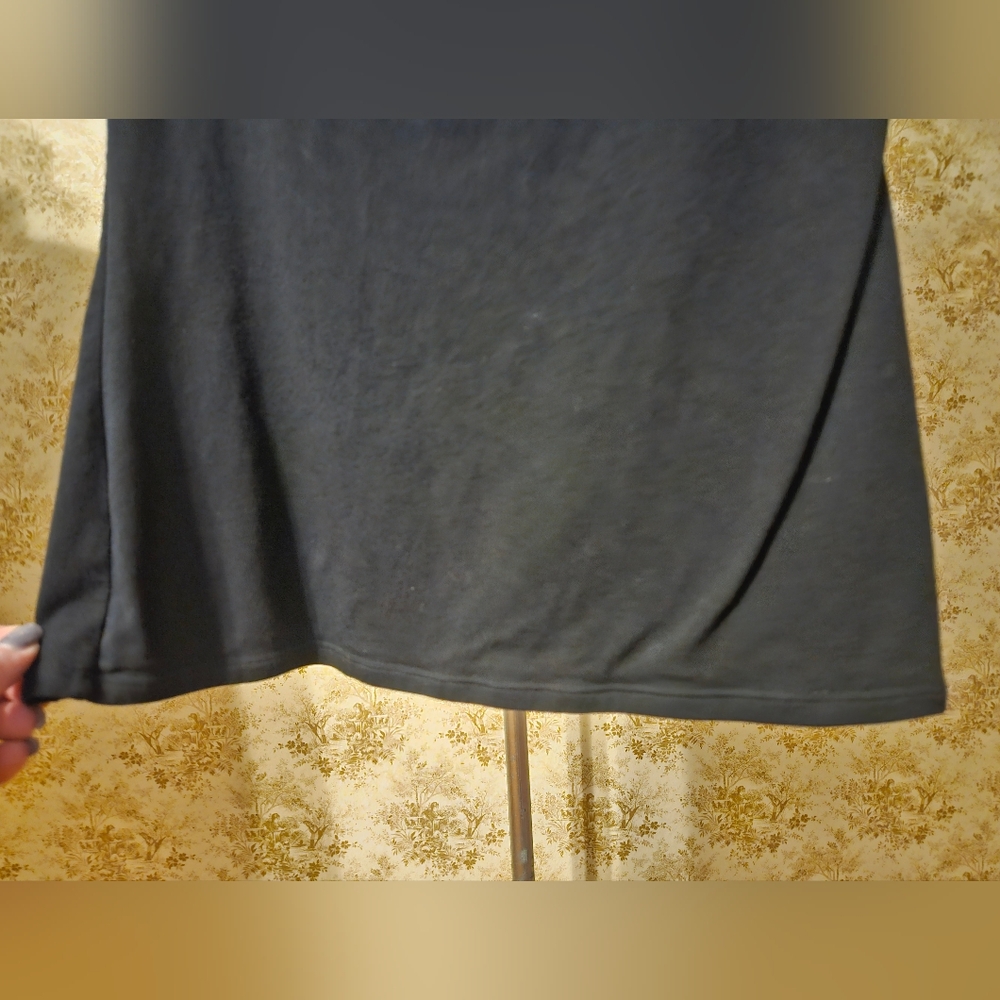 EXPRESS BLACK CUT-OUT TOP - Picture 5 of 8